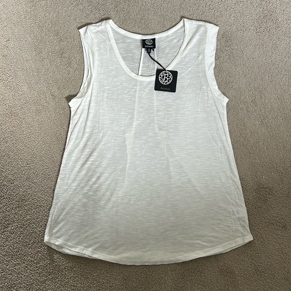 NWT BOBEAU white soft marble Bobeau tank in medium